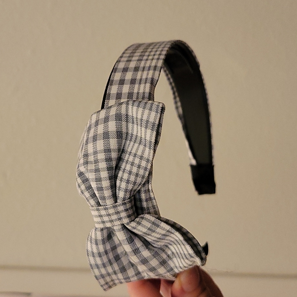 2 sets of checkered headband!